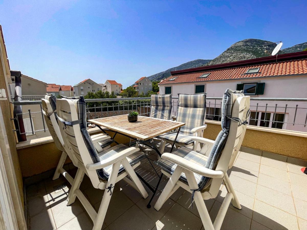 Perla Apartments Бол Екстериор снимка