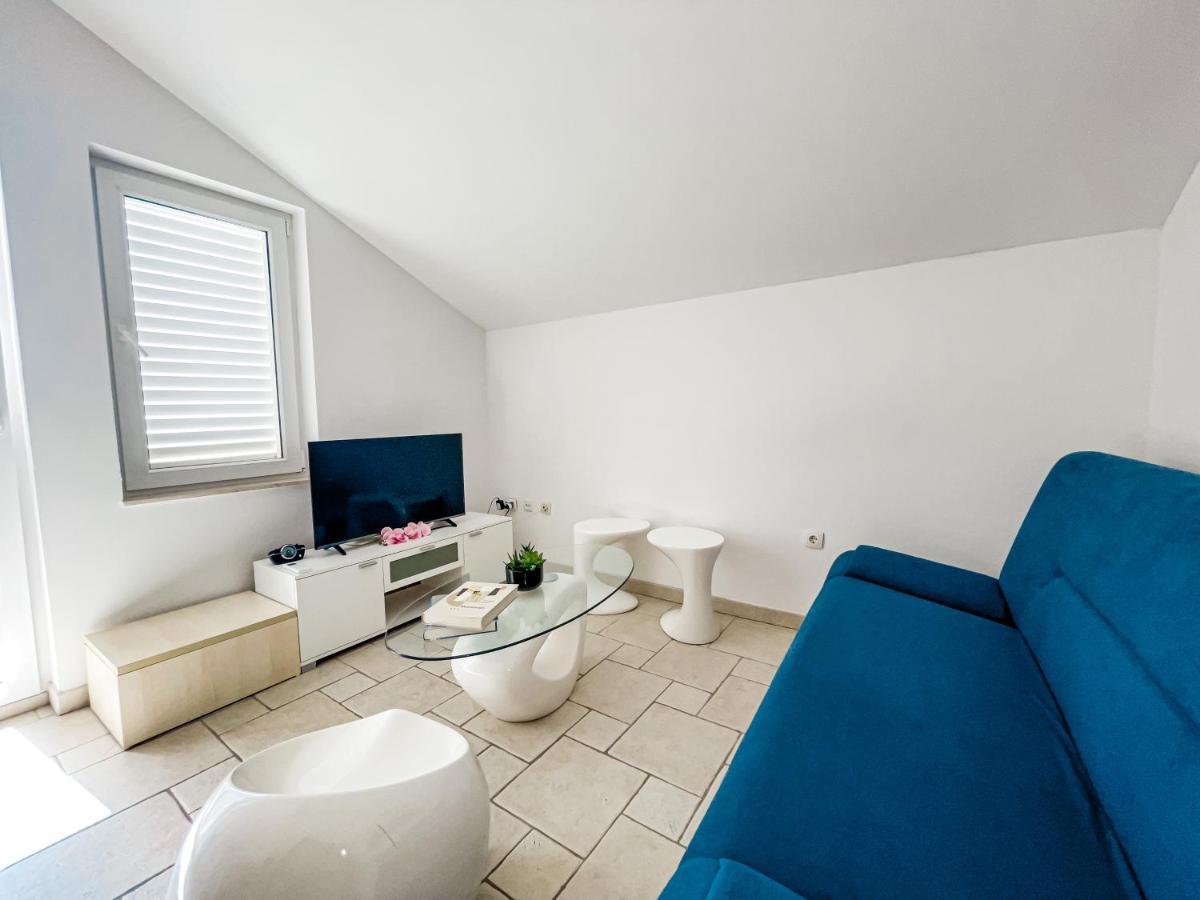 Perla Apartments Бол Екстериор снимка
