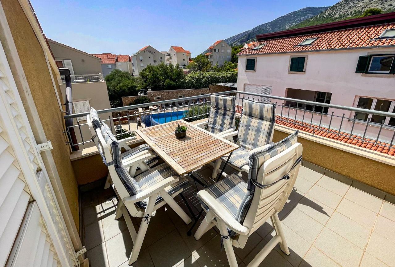 Perla Apartments Бол Екстериор снимка