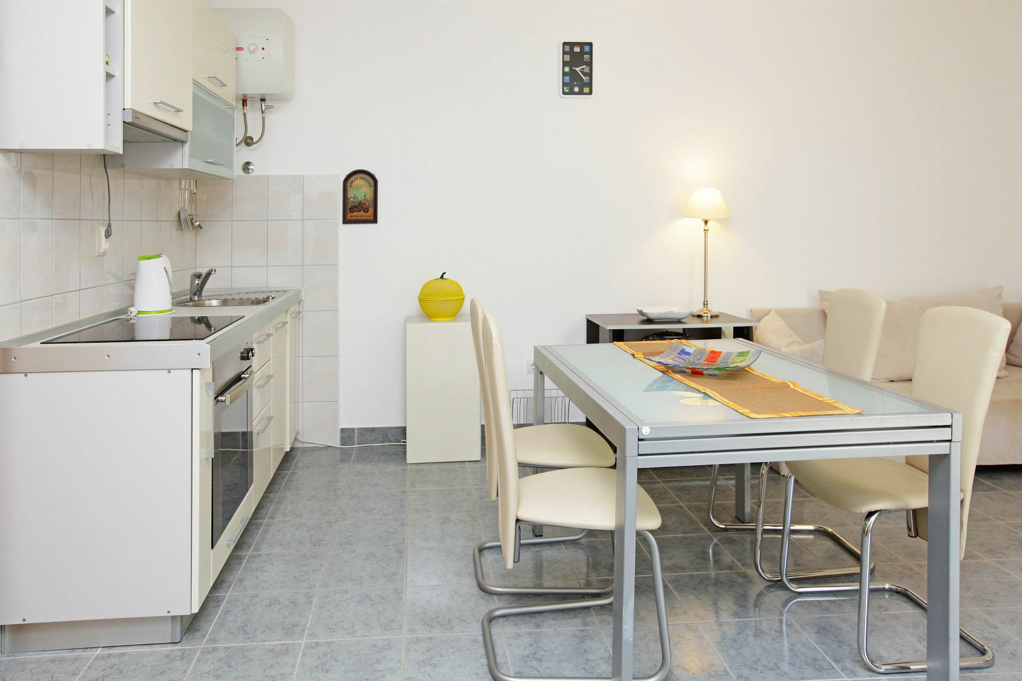 Perla Apartments Бол Екстериор снимка