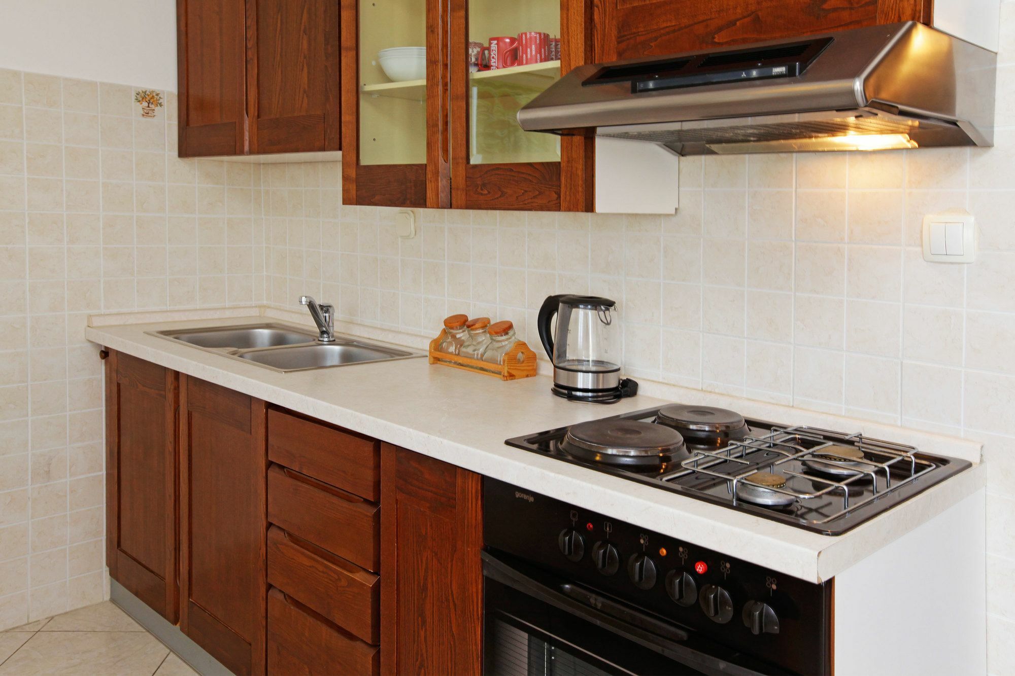 Perla Apartments Бол Екстериор снимка